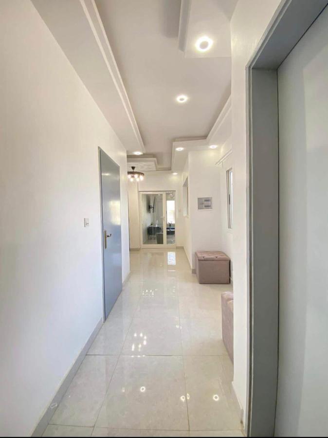 Appartement Haut Standing Idealement Situe A Dakar Exterior foto